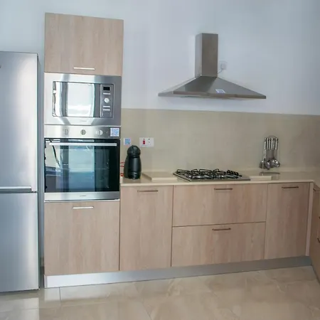 Appartement Bright And Spacious 2 Bedrooms Close To Sea Front Nzam1-1