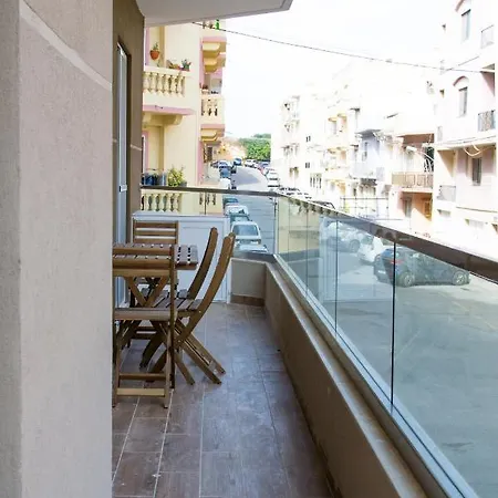 Bright And Spacious 2 Bedrooms Close To Sea Front Nzam1-1 Appartement Marsaskala